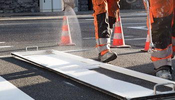 wegmarkeringen zebrapad aanleggen